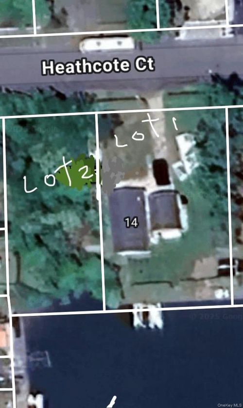 14 Heathcote Ct, Shirley, NY, 11967-4405 | Card Image