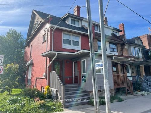 lower-702 Bathurst St, Toronto, ON, M5S2R4 | Card Image