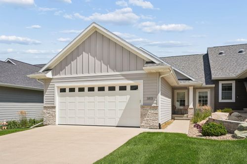 3813 Trent Ln, Waterloo, IA, 50701-4548 | Card Image