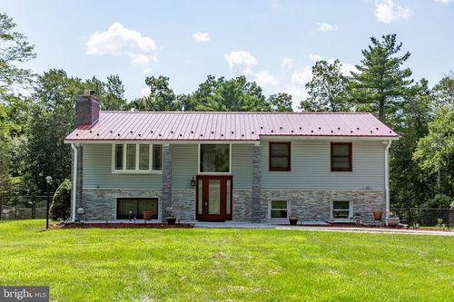 544 Rolling Pines Dr, Saylorsburg, PA, 18353-8565 | Card Image