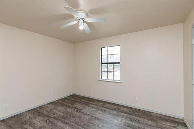 408 S Live Oak St, House other with 2 bedrooms, 1 bathrooms and null parking in Mathis TX | Image 7