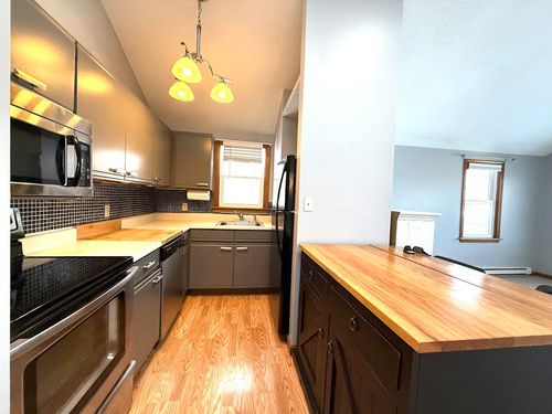 unit-d-21 Plaza Village Rd, Plymouth, NH, 03264-3452 | Card Image