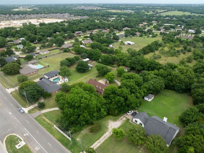 Aerial perspective of suburban area | Image 34