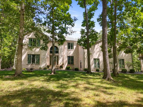 400 Woodland Estates Dr, Valparaiso, IN, 46385 | Card Image