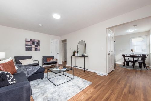 1386 E 22nd Ave, Columbus, OH, 43211-2526 | Card Image