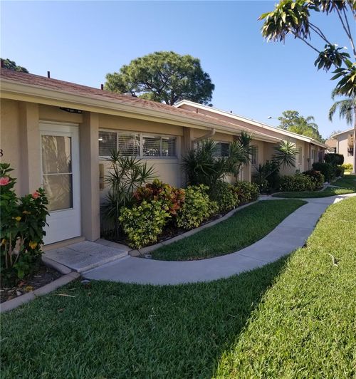 apt-28-2772 Woodgate Ln, SARASOTA, FL, 34231-6487 | Card Image