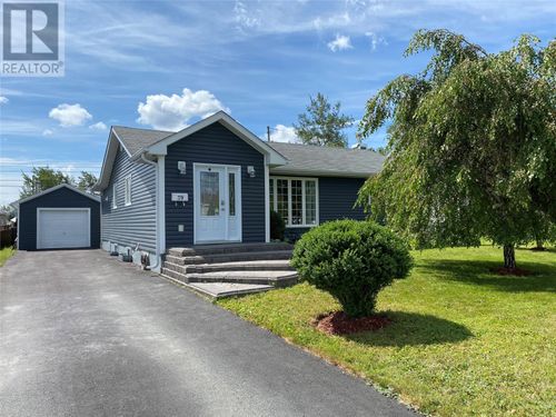 39 Memorial Dr, Gander, NL, A1V1A5 | Card Image