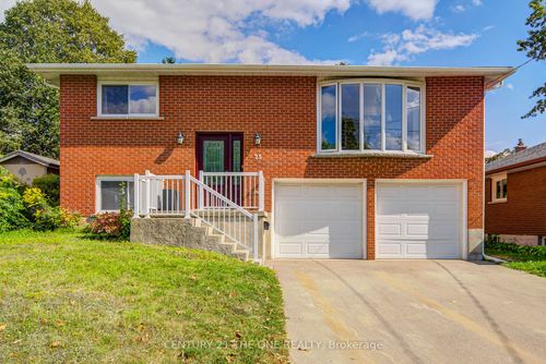 25 Carrol St, Kitchener, ON, N2C1T4 | Card Image