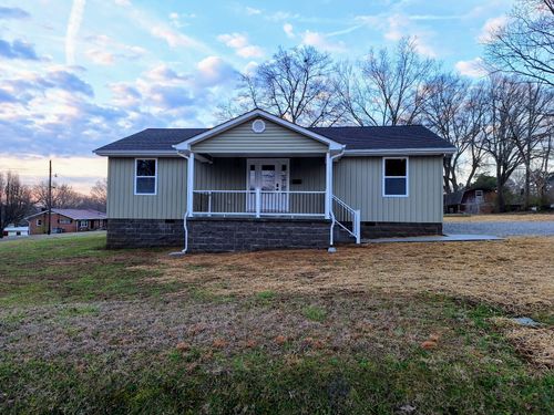 242 Clover St, Bruceton, TN, 38317-2802 | Card Image