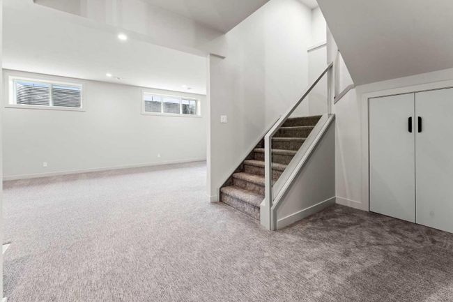 56 Coulee Crescent Sw, Home with 4 bedrooms, 3 bathrooms and 4 parking in Calgary AB | Image 41