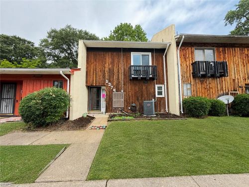 1379 E Tanners Creek Dr, Norfolk, VA, 23513-1374 | Card Image