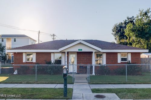 135 Pine Grove Avenue, Biloxi, MS, 39531 | Card Image