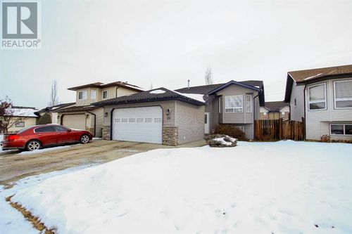 20 Irving Cres, Red Deer, AB, T4R3R9 | Card Image