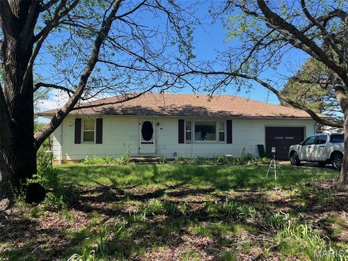 1201 Maiden Ln, Cuba, MO, 65453-1051 | Card Image