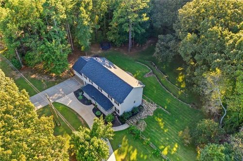 148 Reddin Dr, Canton, GA, 30114-7043 | Card Image