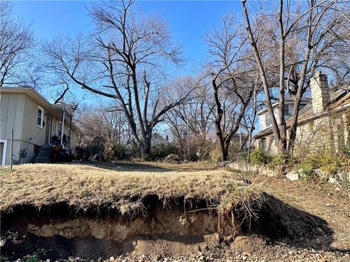 5436 Lydia Ave, Kansas City, MO, 64110-2948 | Card Image