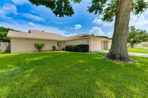 2710 Magnolia Ct, Stafford, TX, 77477-6012 | Card Image