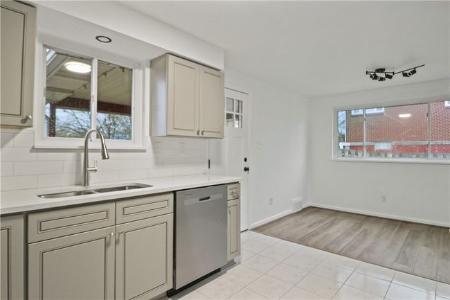 320 Donnell Rd, House other with 4 bedrooms, 2 bathrooms and 2 parking in Lower Burrell PA | Image 6