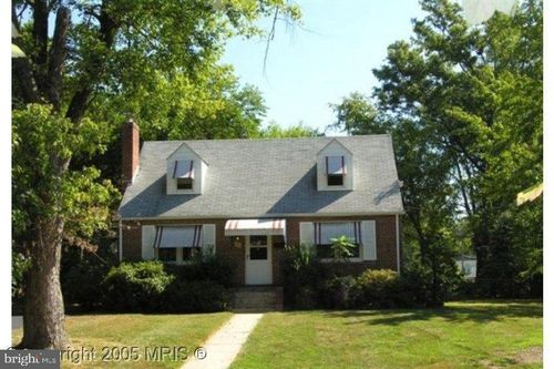 2863 Rogers Dr, FALLS CHURCH, VA, 22042-1423 | Card Image