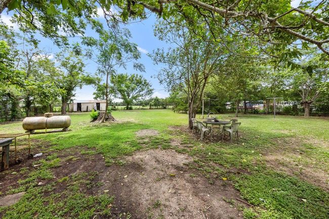 600 Brazos St, House other with 2 bedrooms, 1 bathrooms and 1 parking in Glidden TX | Image 19