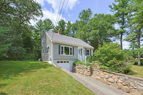 324 Taunton St, Wrentham, MA, 02093-1383 | Card Image