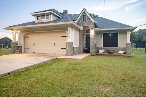 4453 Conquistador Cir, Bryan, TX, 77807-7563 | Card Image