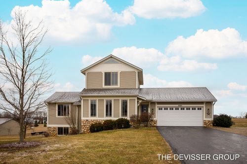 4084 Lone Oak Path Path, Salem Township, MI, 49323 | Card Image
