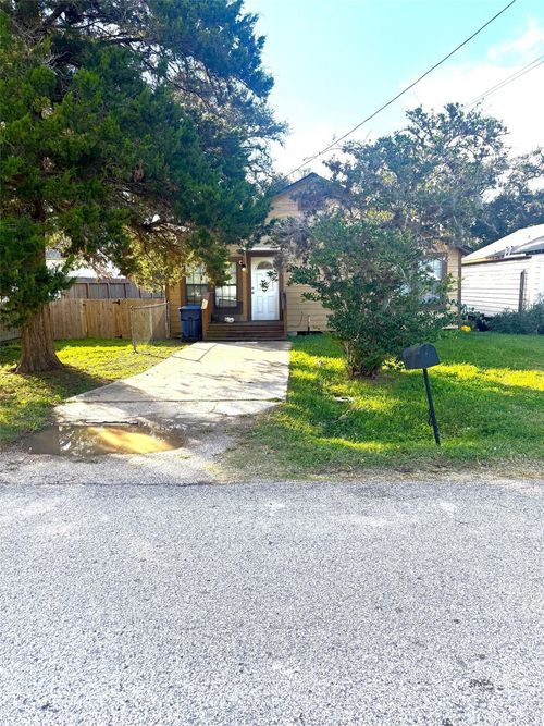 138 Shady Ln, West Columbia, TX, 77486-3342 | Card Image