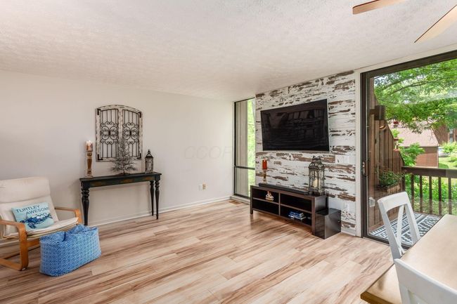 4958 Wintersong Ln, Condo with 2 bedrooms, 3 bathrooms and null parking in Westerville OH | Image 13