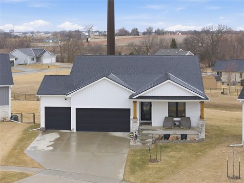 1930 28th Ct Sw, Altoona, IA, 50009-2380 | Card Image