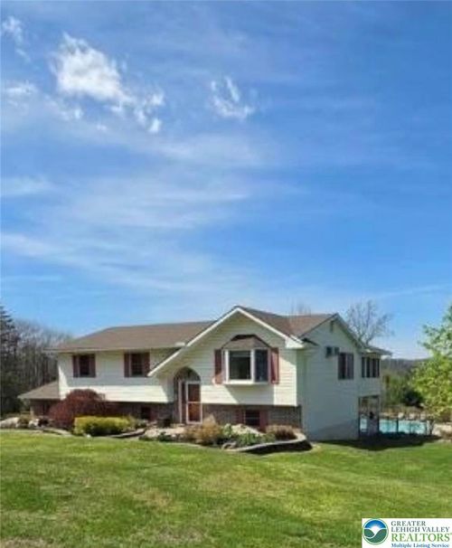 314 W Sunset Road, East Penn Twp, PA, 18235 | Card Image
