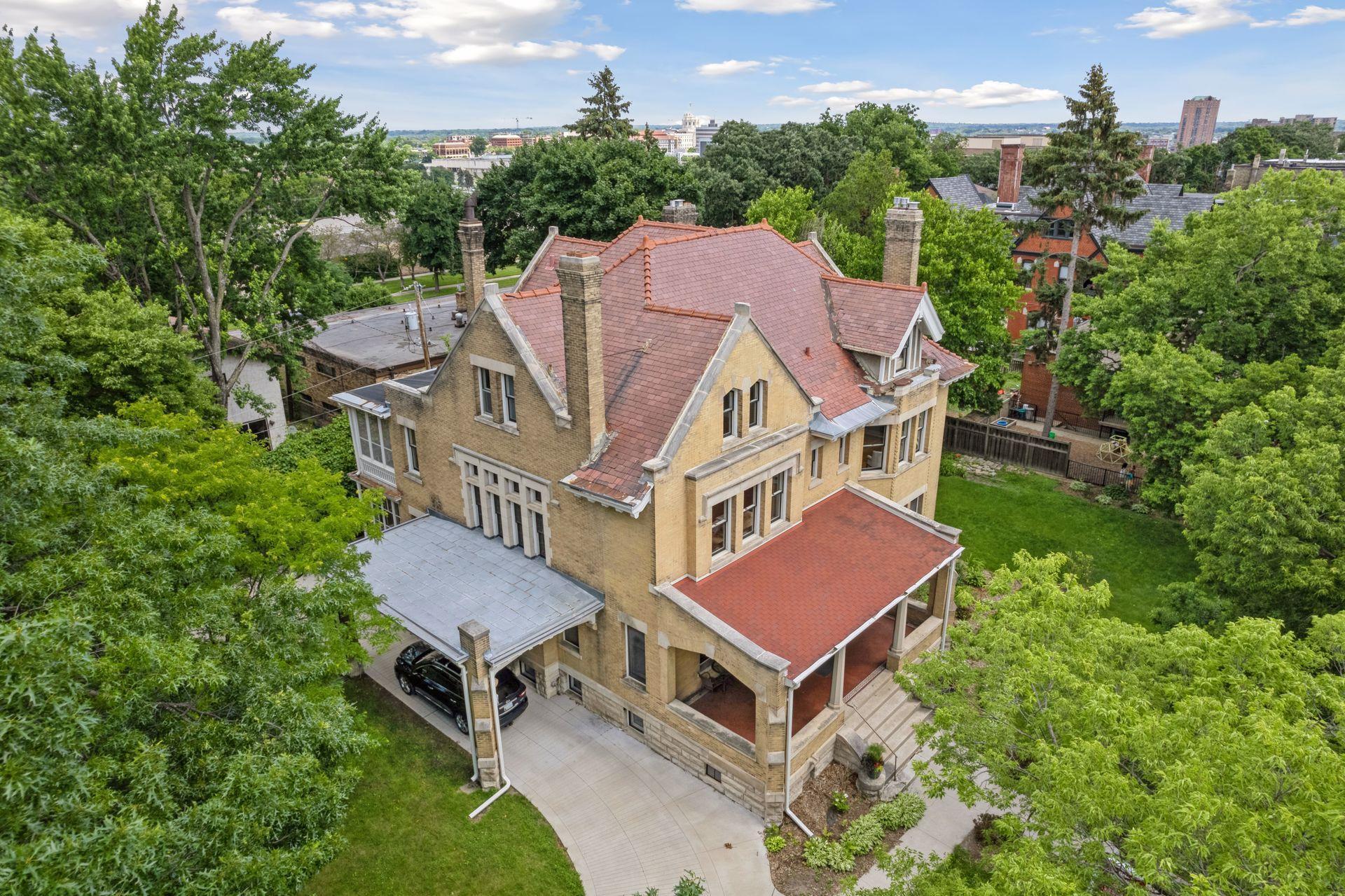 Dayton Ave, Saint Paul, MN 55102