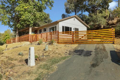 8122 Main Street, Mokelumne Hill, CA, 95245 | Card Image