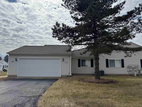 204 Carriage Dr, Tecumseh, MI, 49286-7727 | Card Image