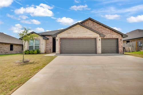 7611 Iridium Dr, Killeen, TX, 76542-6979 | Card Image