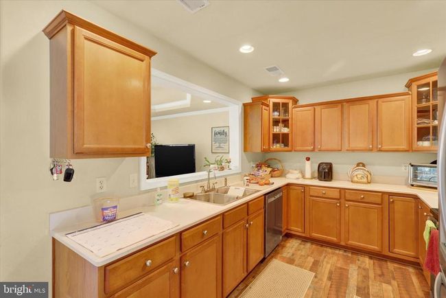 8 Cardinal Dr, Townhouse with 3 bedrooms, 2 bathrooms and null parking in LIVERPOOL PA | Image 6