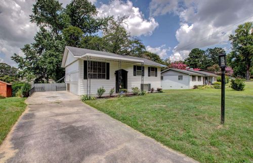 13 Wesley Dr, Sherwood, AR, 72120-2911 | Card Image