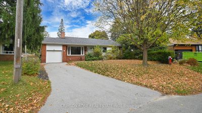 1517 Parkridge Rd, House other with 3 bedrooms, 2 bathrooms and 3 parking in Mississauga ON | Image 3