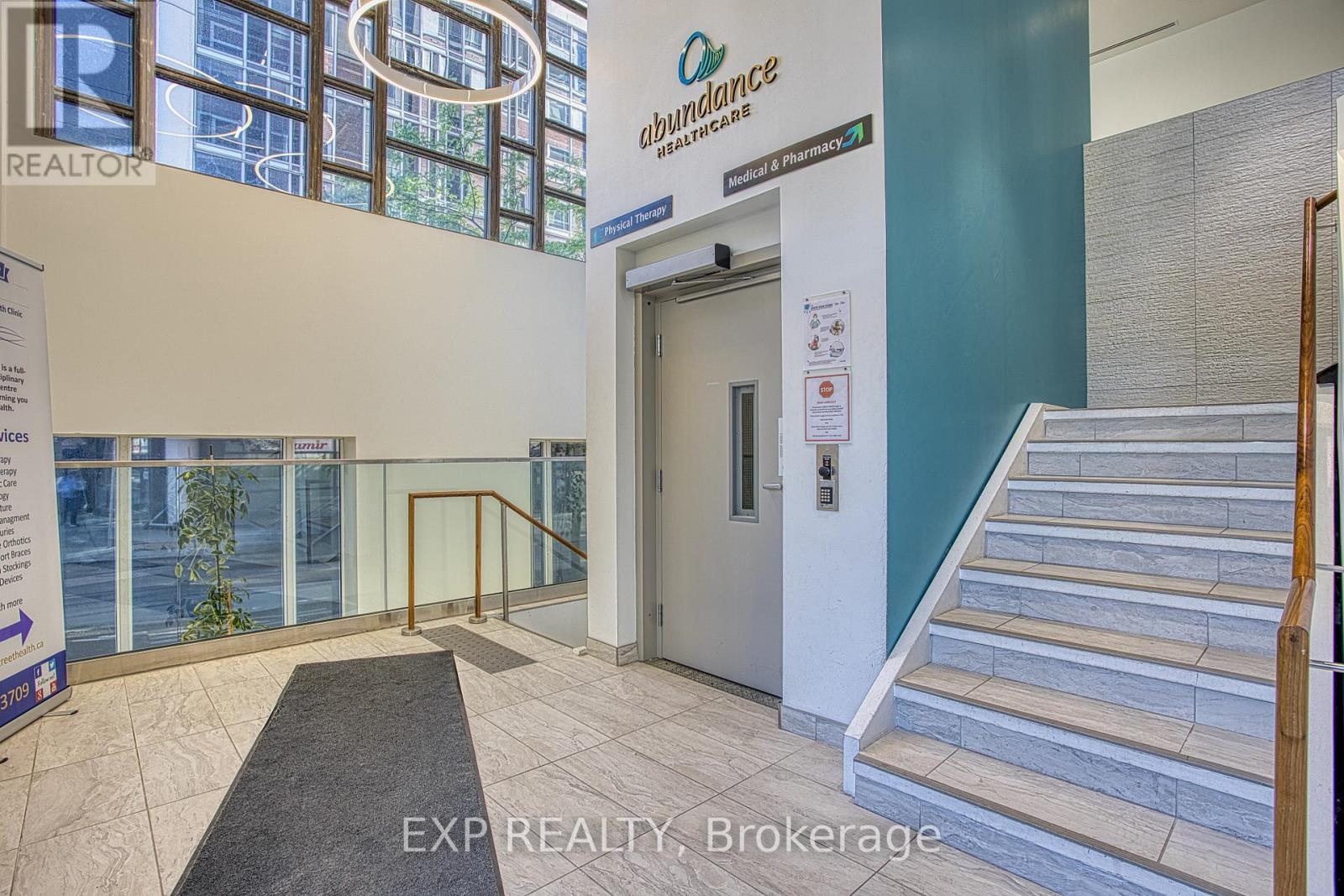 Commercial Lease in Hamilton (Central) 5