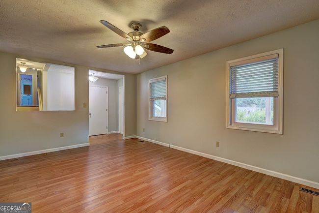 3681 Chestnut Lake Ct, House other with 3 bedrooms, 3 bathrooms and null parking in Jonesboro GA | Image 4