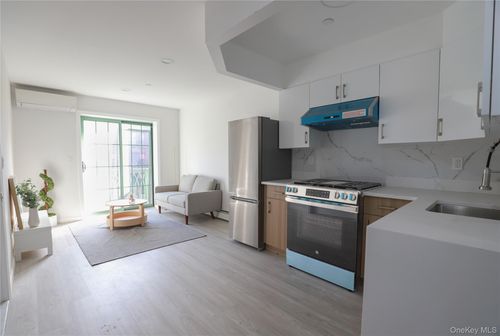 4d-134-43 Maple Ave, Flushing, NY, 11355-4697 | Card Image