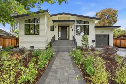 1084 Moffett Cir, Palo Alto, CA, 94303-3837 | Card Image