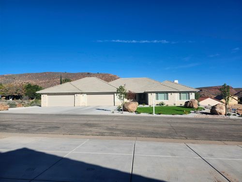 230 Boulder Way, Leeds, UT, 84746-7827 | Card Image