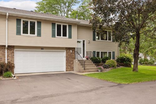 8365 W 100th St, Minneapolis, MN, 55438-1971 | Card Image