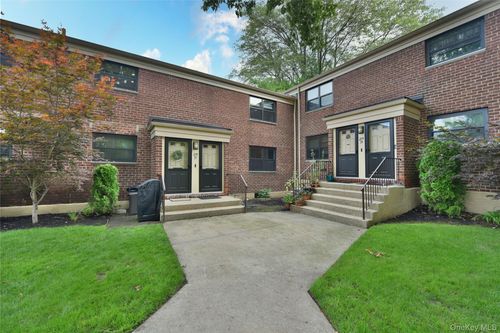 160a2-21937 75th Ave, Oakland Gardens, NY, 11364-3035 | Card Image