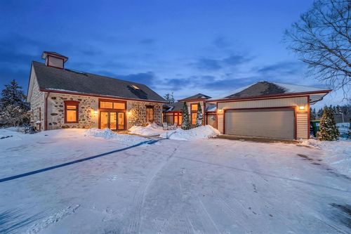 998 E Newark Drive, Farmington, WI, 53090 | Card Image