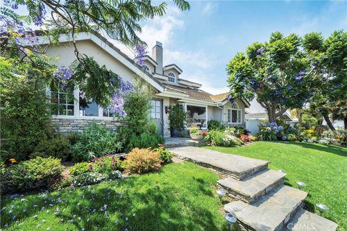 332 Holmwood Dr, Newport Beach, CA, 92663 | Card Image