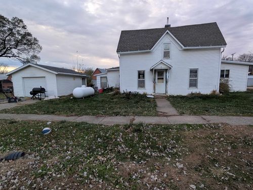 325 S Burlington Ave, BAGLEY, WI, 53801-7124 | Card Image