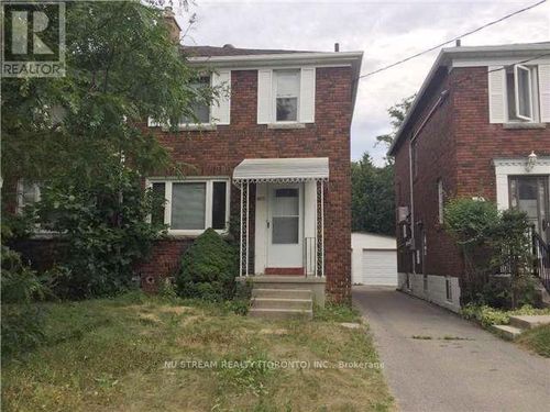 465 Sutherland Dr, East York, ON, M4G1K7 | Card Image