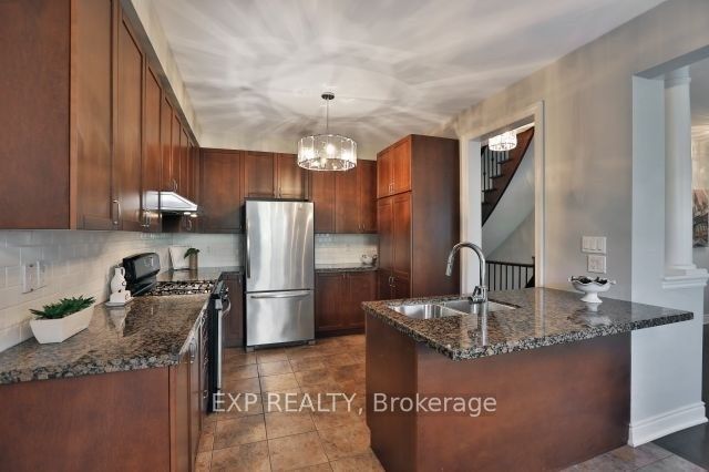 Residential Lease in Oakville 5